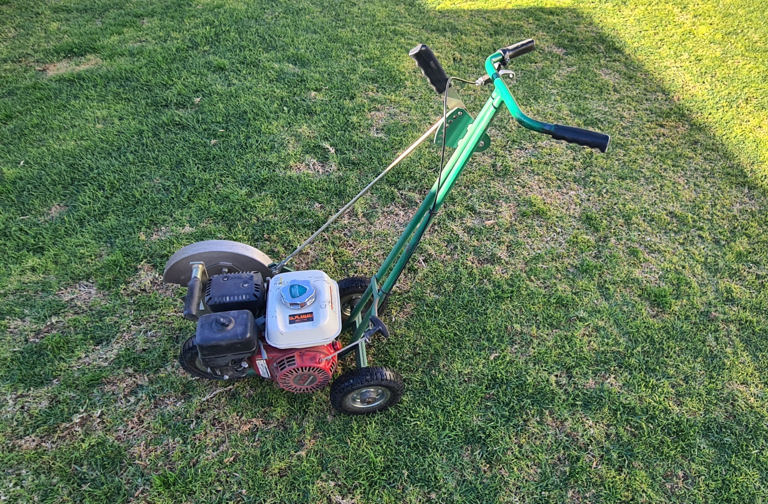 Mow Master Edger